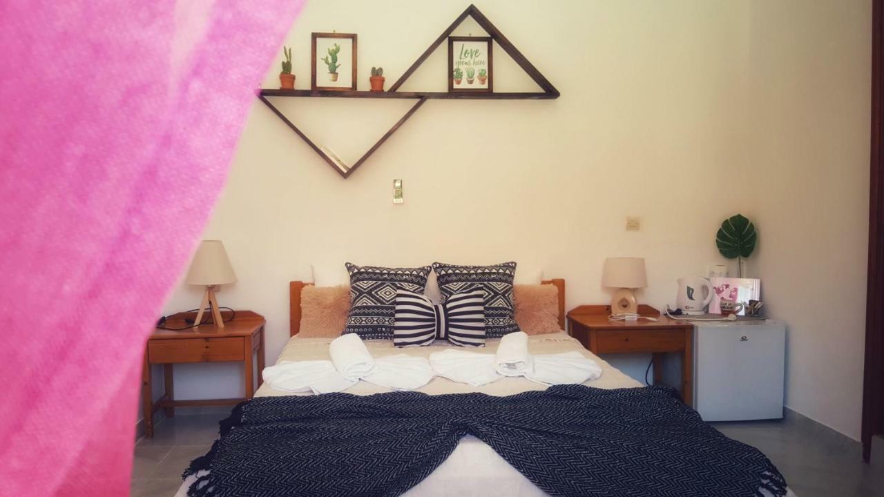 Lefteris Rooms Kámbos Exteriér fotografie